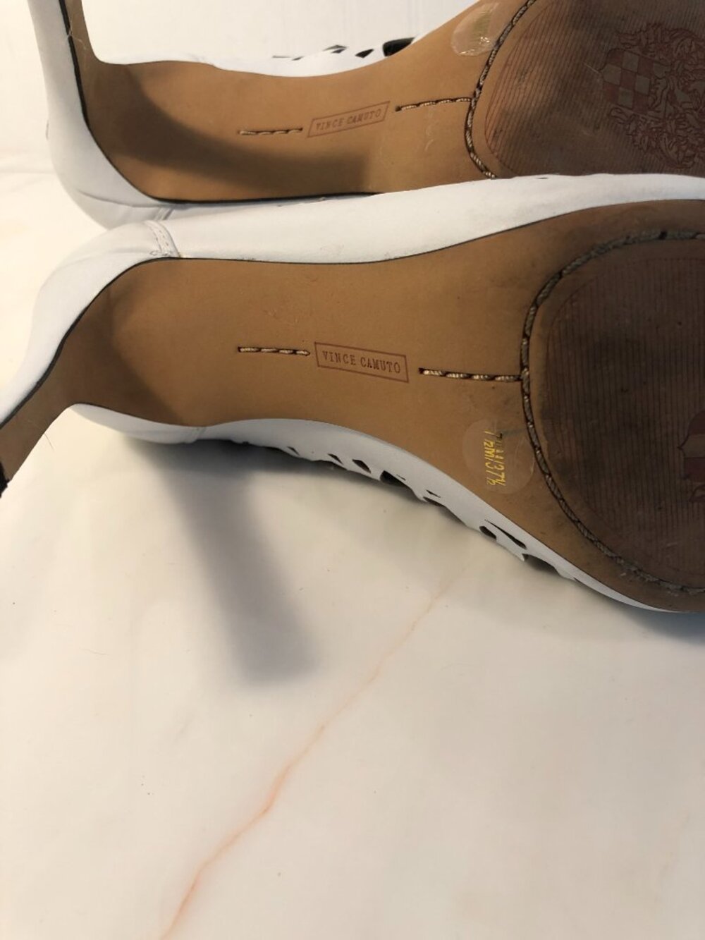 VINCE CAMUTO ANKLE BOOTIES white LEATHER and MESH size 7 1/2 - Picture 5 of 6
